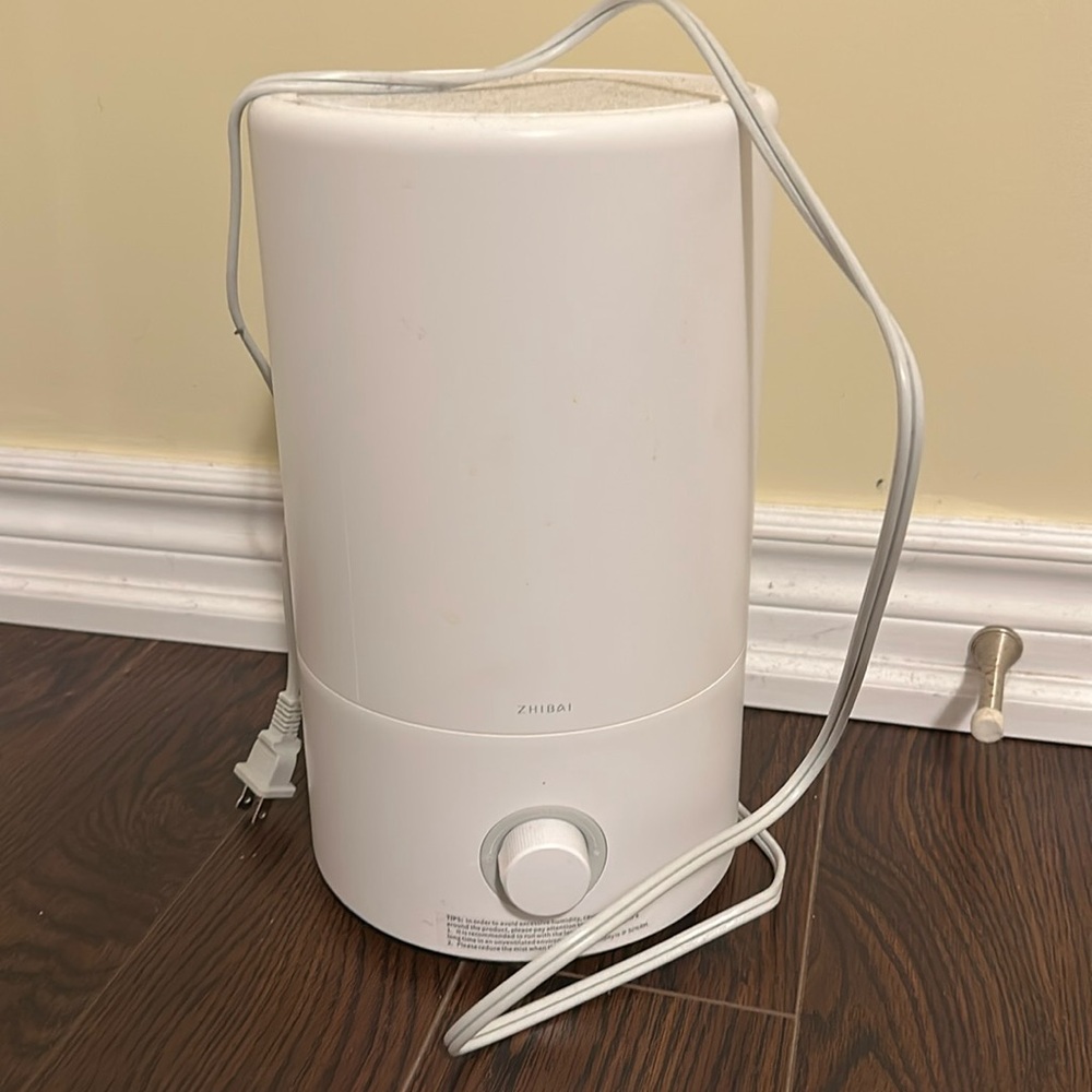 Used ZHIBAI humidifier